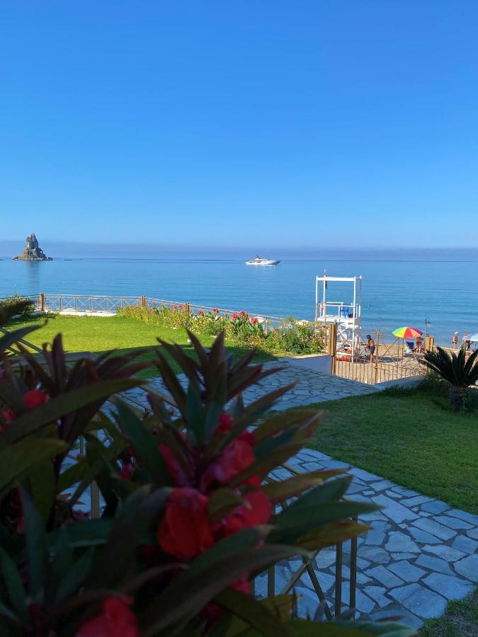 Nereides Apartments Agios Gordios  Dış mekan fotoğraf