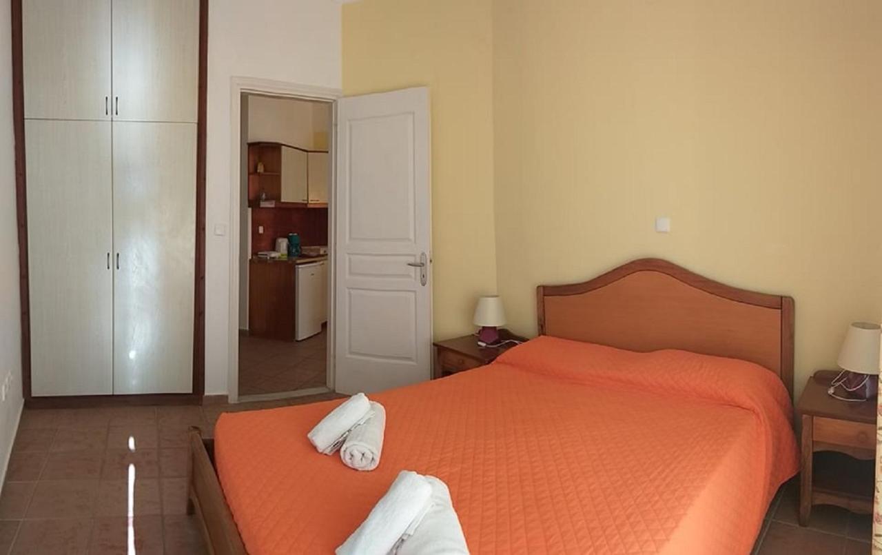 Nereides Apartments Agios Gordios  Dış mekan fotoğraf