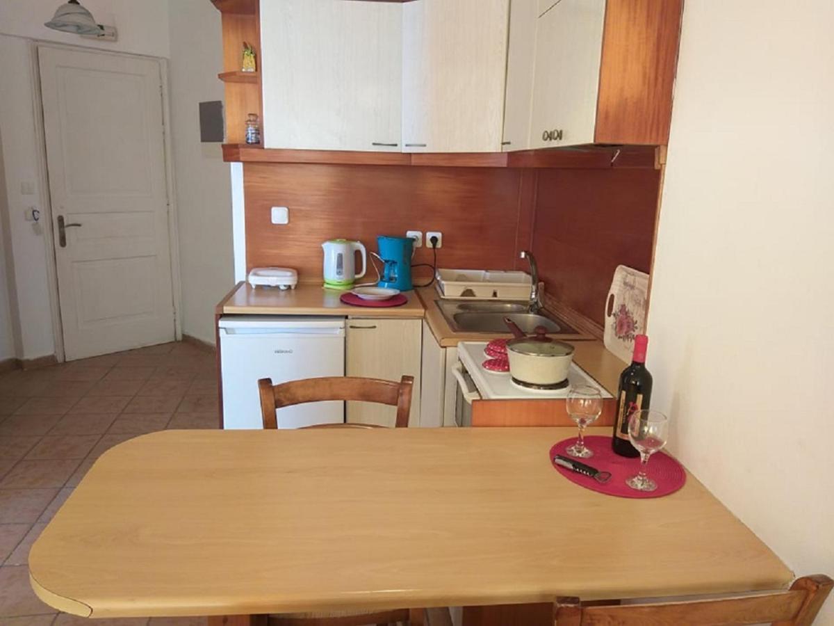 Nereides Apartments Agios Gordios  Dış mekan fotoğraf