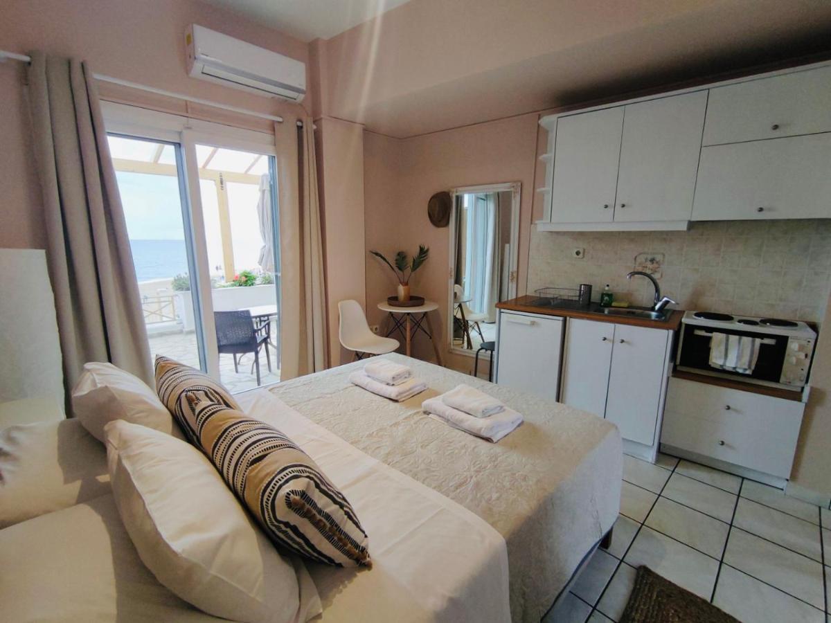 Nereides Apartments Agios Gordios  Dış mekan fotoğraf