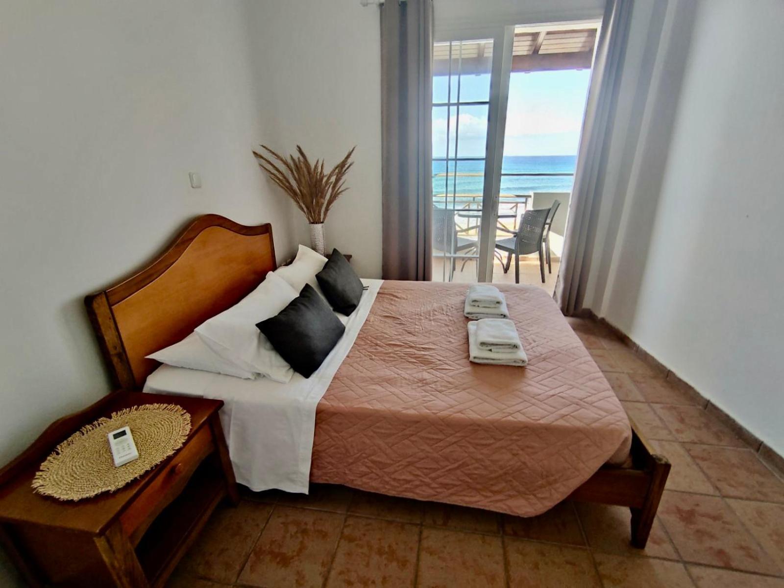 Nereides Apartments Agios Gordios  Dış mekan fotoğraf