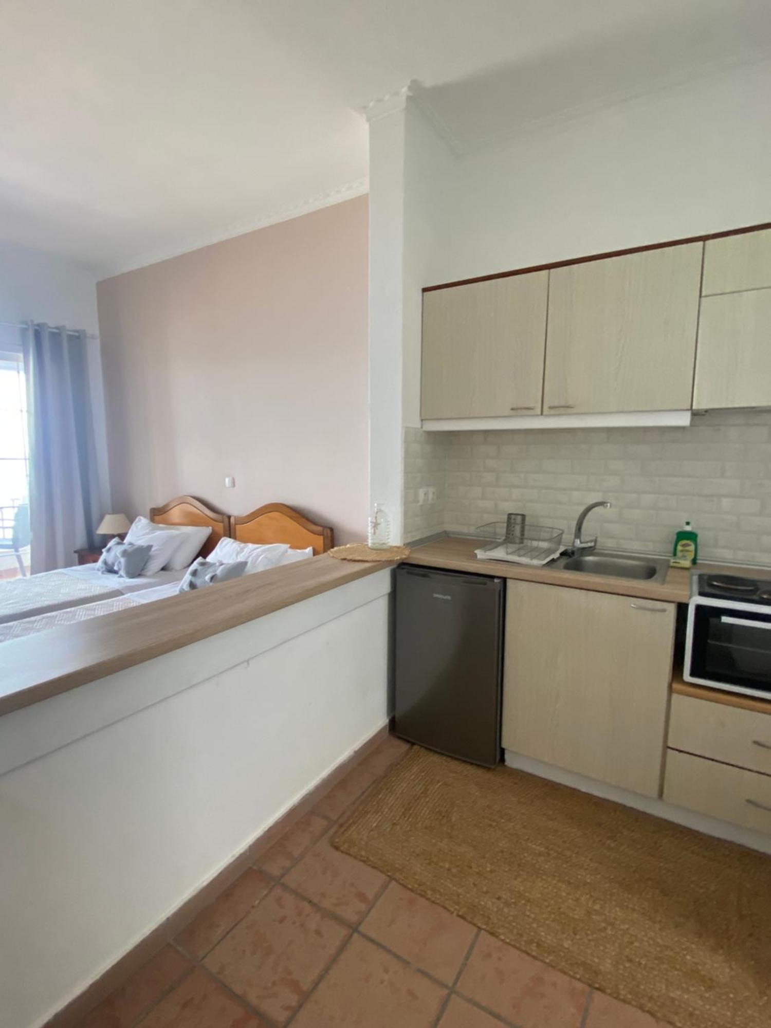 Nereides Apartments Agios Gordios  Dış mekan fotoğraf
