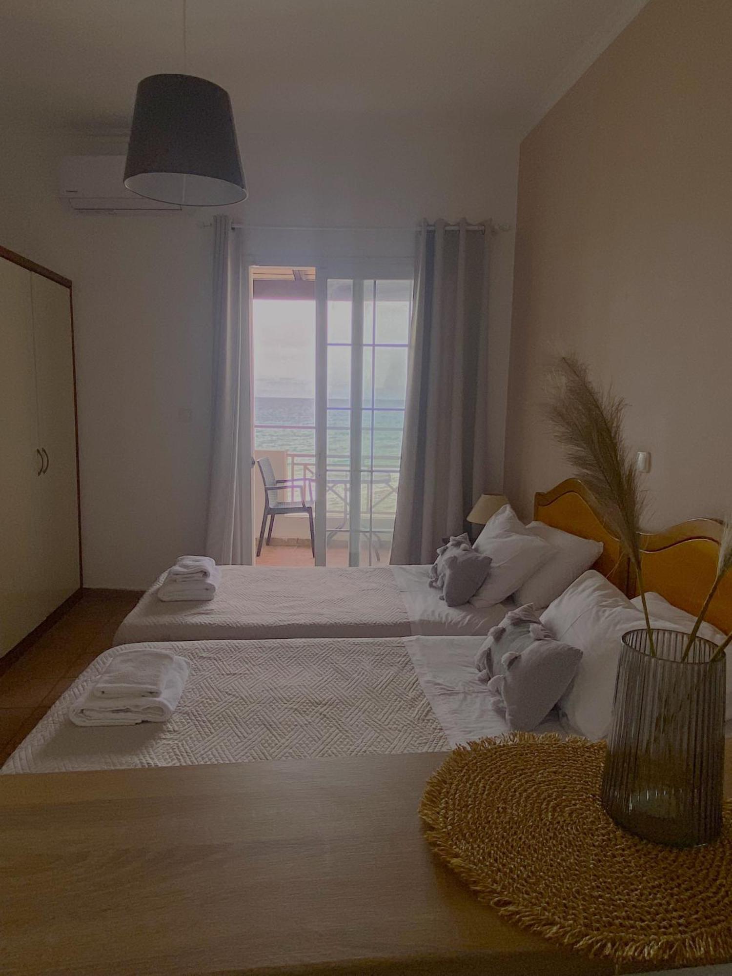 Nereides Apartments Agios Gordios  Dış mekan fotoğraf