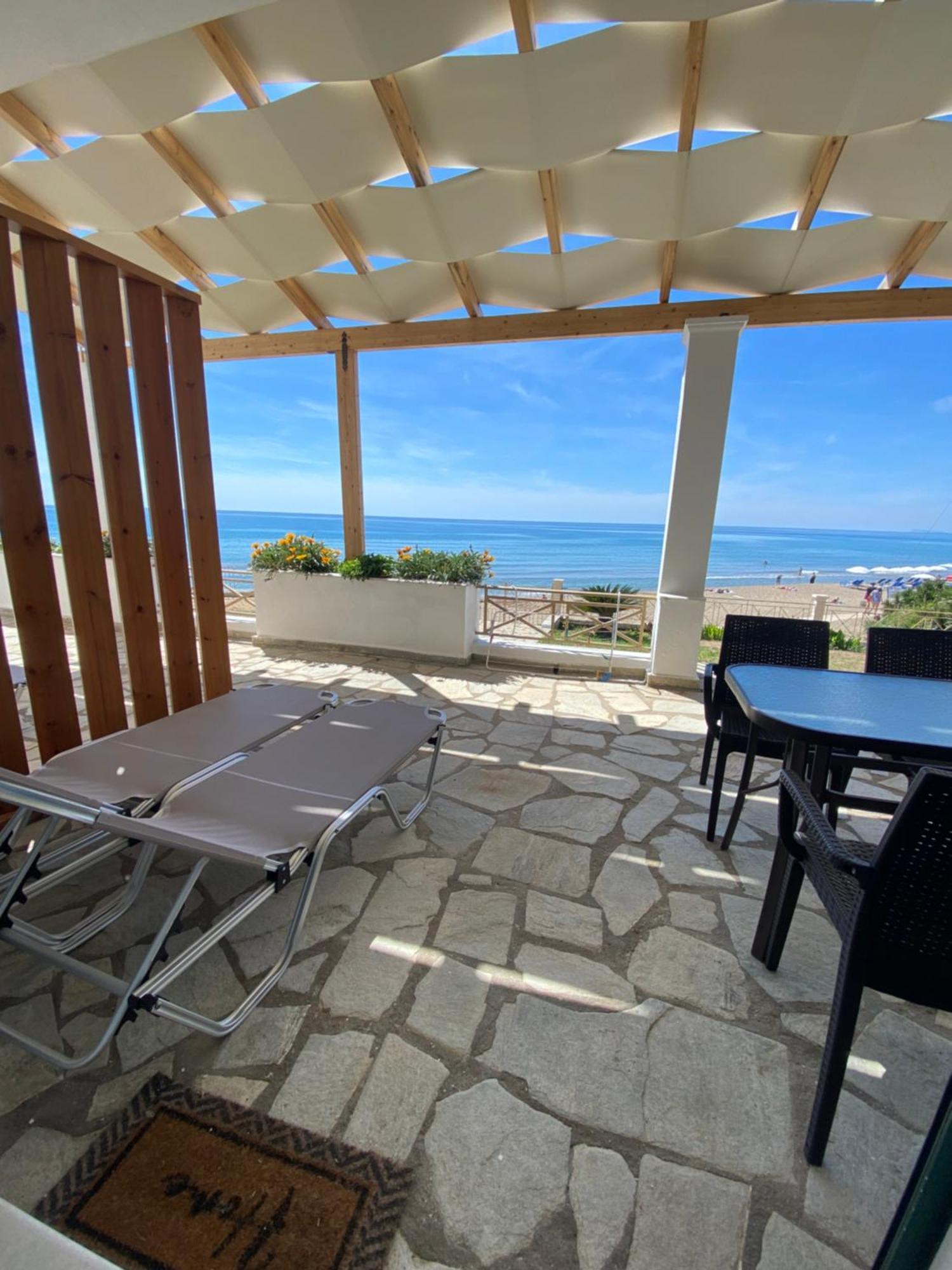 Nereides Apartments Agios Gordios  Dış mekan fotoğraf